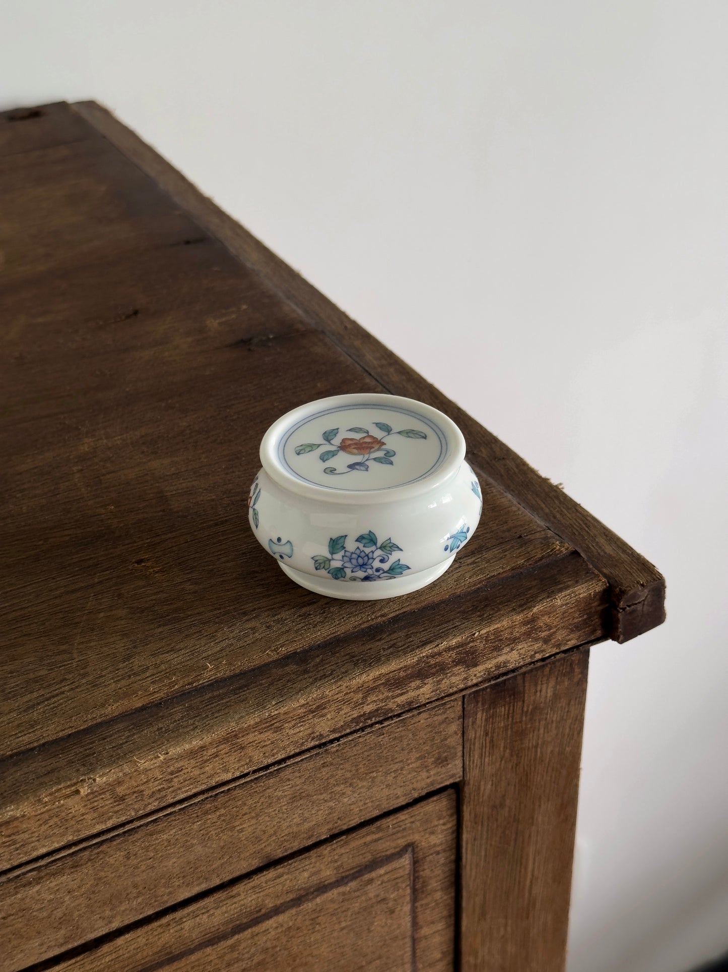 Ming Garden | Doucai-Inspired Object Rest