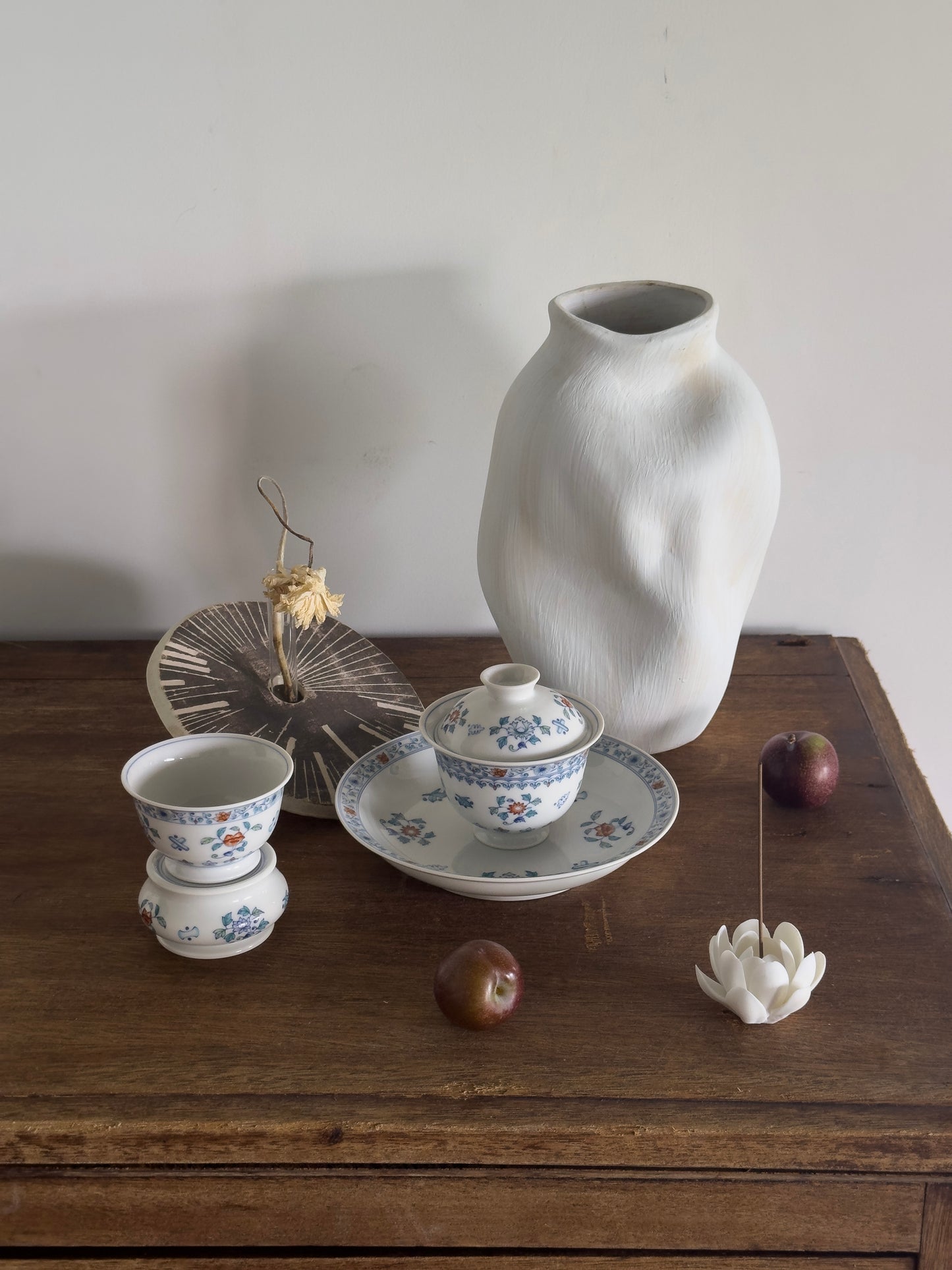 Ming Garden | Doucai-Inspired Gaiwan & Incense Set (Large)