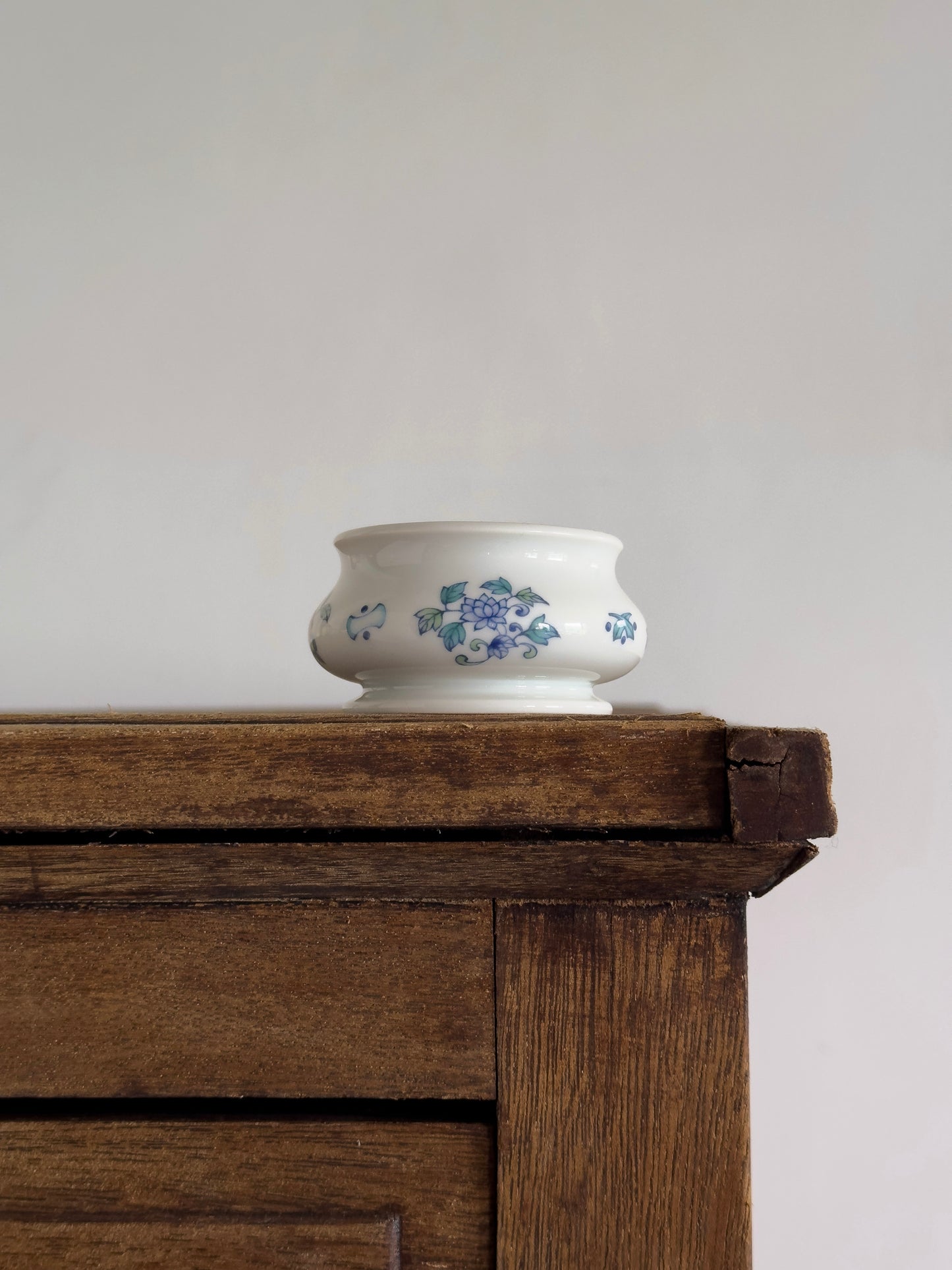Ming Garden | Doucai-Inspired Object Rest