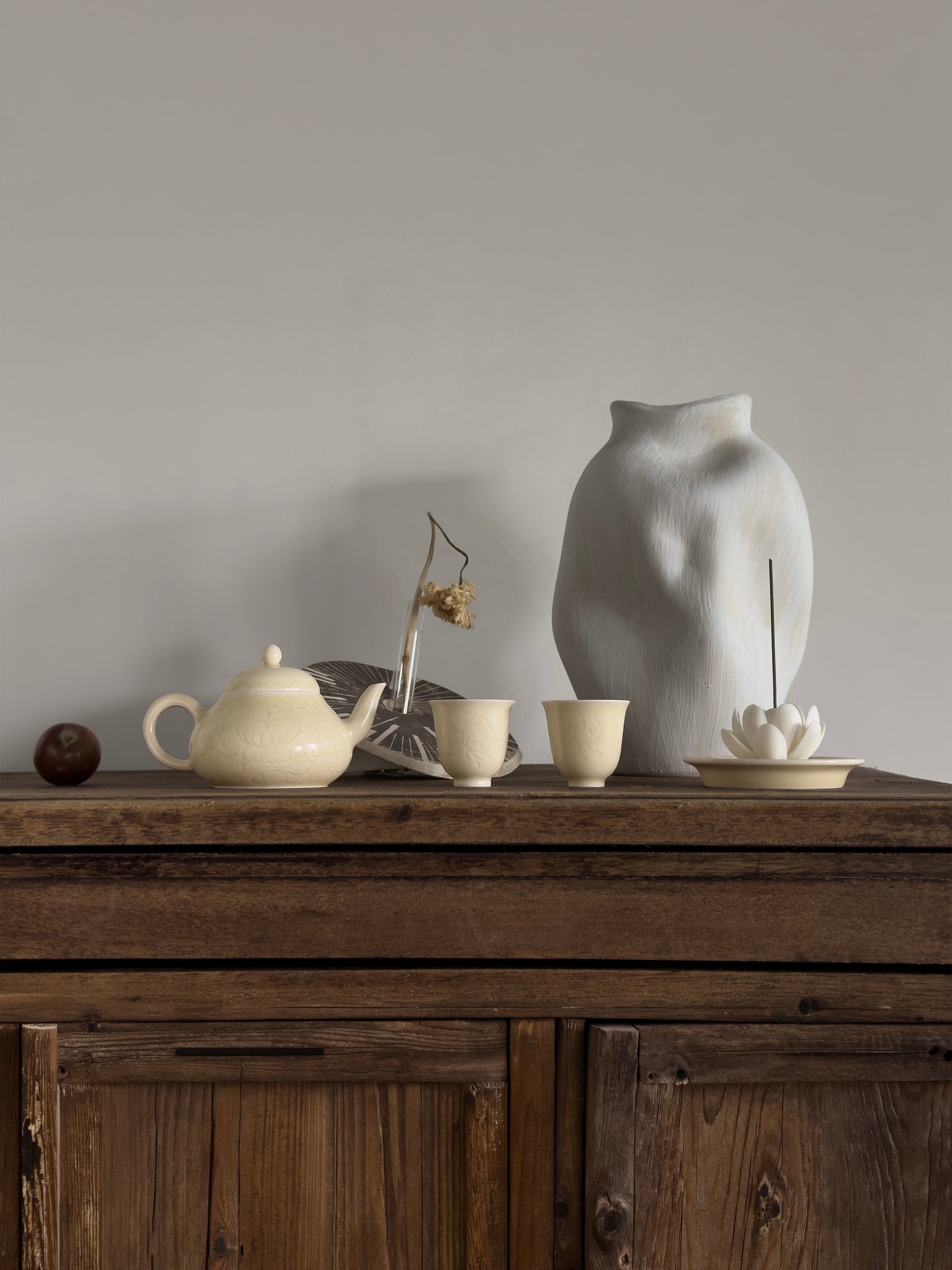 Pale Bloom | Honey Yellow Glaze Floral Relief Tea & Incense Set (Teapot)