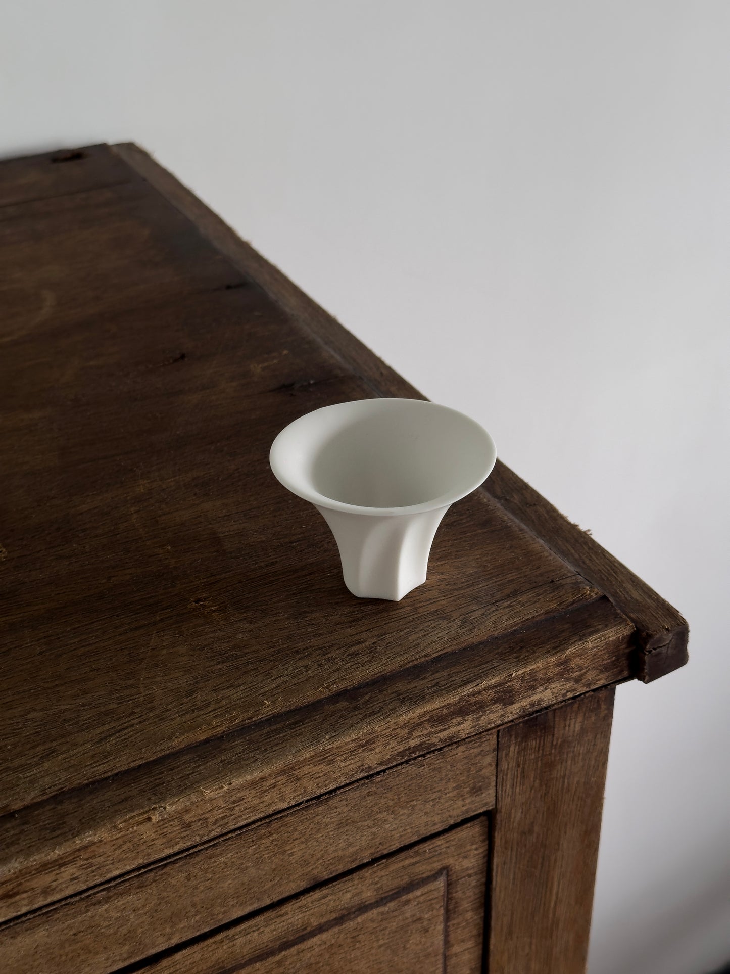 Micro Breeze | Paper White Teacup