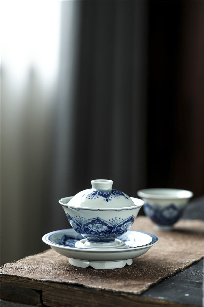 Antique-Style Wood-Fired Blue & White Sancai Gaiwan – Fish & Lotus Motif