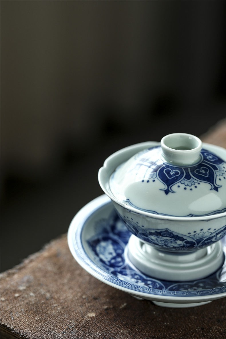 Antique-Style Wood-Fired Blue & White Sancai Gaiwan – Fish & Lotus Motif