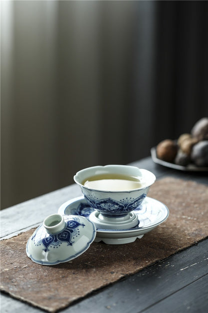 Antique-Style Wood-Fired Blue & White Sancai Gaiwan – Fish & Lotus Motif