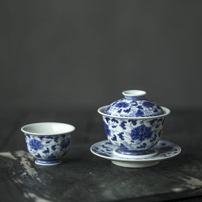 Antique-Style Hand-Painted Blue & White Sancai Gaiwan – Interlocking Peony Motif