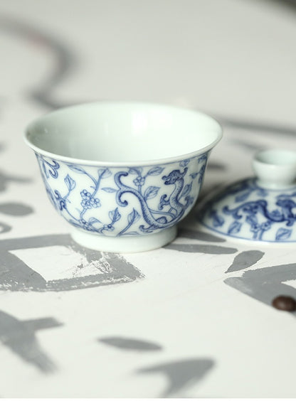 Jingdezhen Antique-Style Hand-Painted Blue & White Ercai Gaiwan – Stippled Dragon & Floral Motif