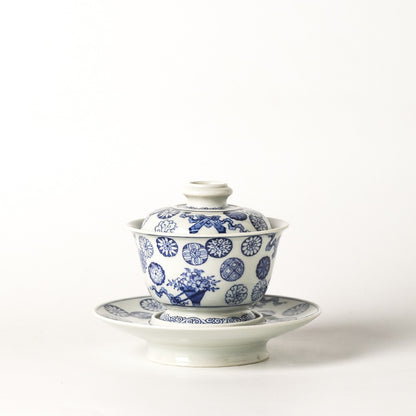 Jingdezhen Antique-Style Hand-Painted Wood-Fired Blue & White Sancai Gaiwan – Scattered Medallion & Eight Treasures Motif