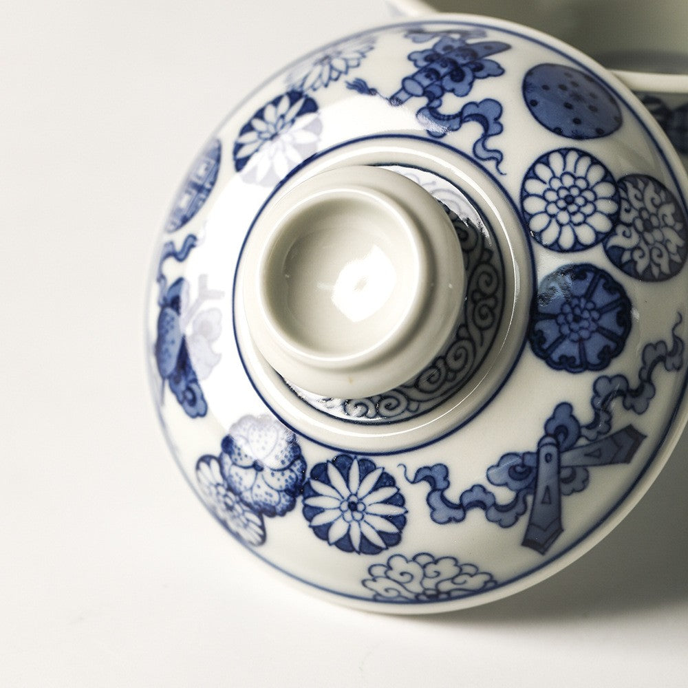 Jingdezhen Antique-Style Hand-Painted Wood-Fired Blue & White Sancai Gaiwan – Scattered Medallion & Eight Treasures Motif