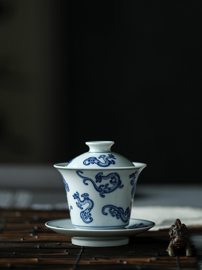 Jingdezhen Antique-Style Hand-Painted Wood-Fired Blue & White Sancai Gaiwan – Stippled Chilong Motif